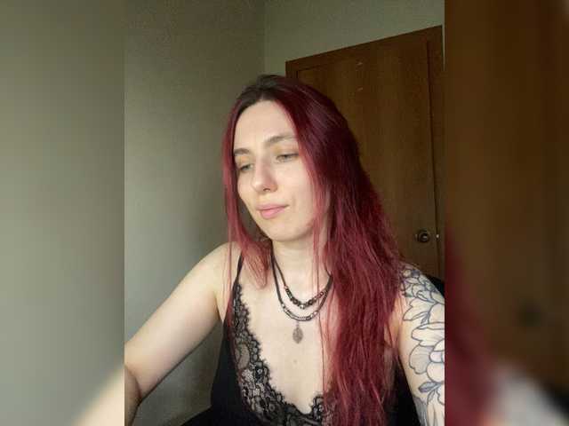 SelinaXylia online show from September 8, 5:14 am