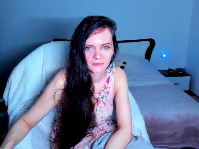 SexQueen11 online show from August 5, 8:34 am
