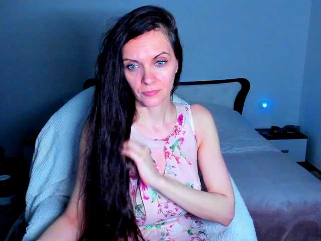 SexQueen11 online show from August 5, 12:25 pm