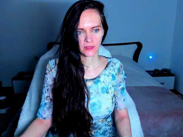 SexQueen11 online show from August 7, 9:53 am