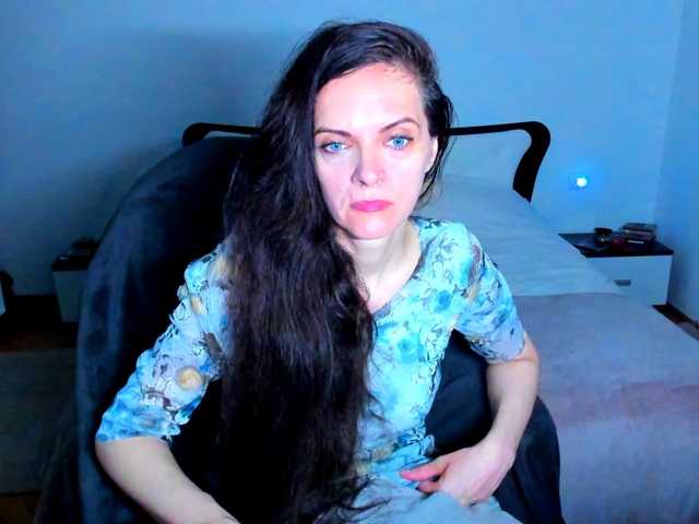 SexQueen11 online show from August 9, 9:54 am