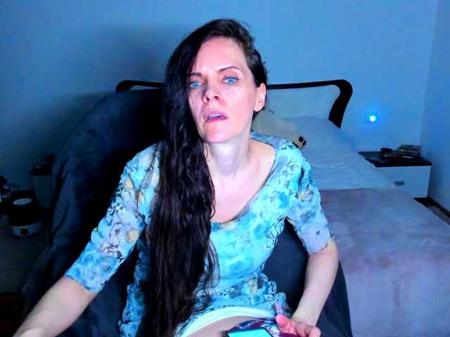 SexQueen11 online show from August 15, 12:25 am