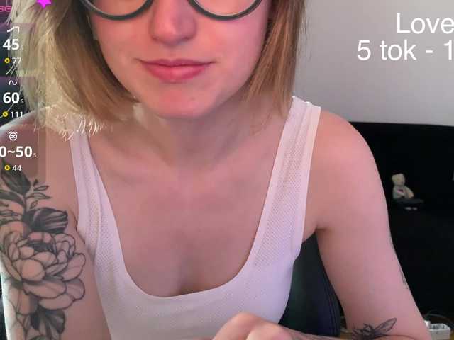 Sexy-Sweets online show from August 11, 1:35 pm