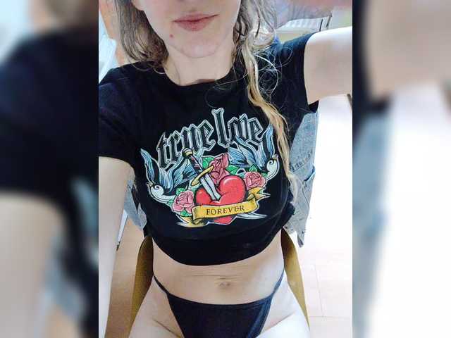 SexyBlondMia online show from July 8, 11:58 am