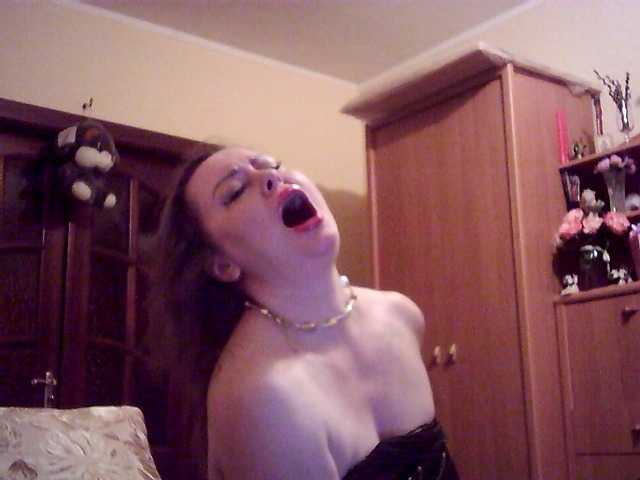 SexyMiss online show from June 12, 1:23 am