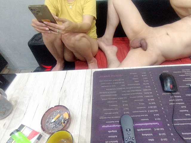 Sexyehepaar online show from July 26, 7:57 am