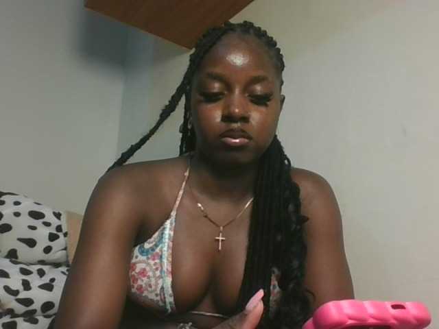 Sexykitten1 online show from August 11, 4:09 pm