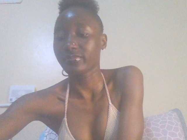 Sexylucia5 online show from August 7, 11:10 am