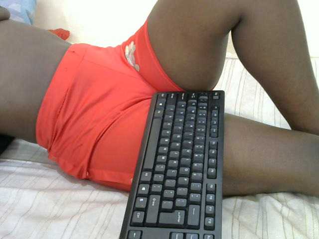 Sexypussie online show from August 11, 1:02 pm