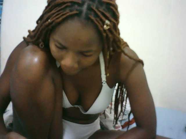 Sexyqueen2 online show from August 15, 6:56 pm