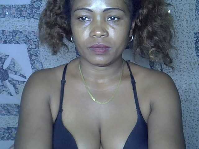 Sexywife1 online show from August 10, 7:32 am