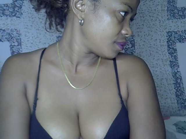 Sexywife1 online show from August 13, 5:21 am