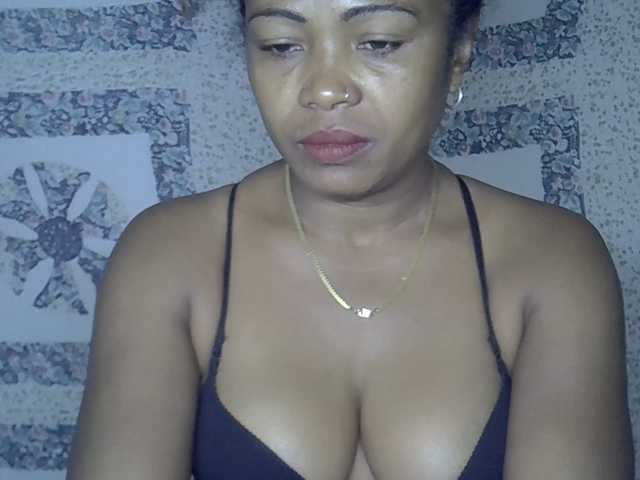 Sexywife1 online show from August 15, 5:11 am