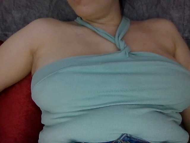 ShanellMoore online show from August 12, 4:15 am