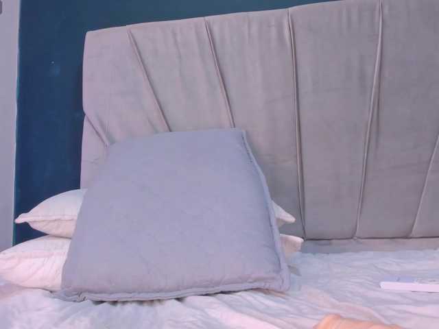 Shanna03 online show from August 12, 1:52 am