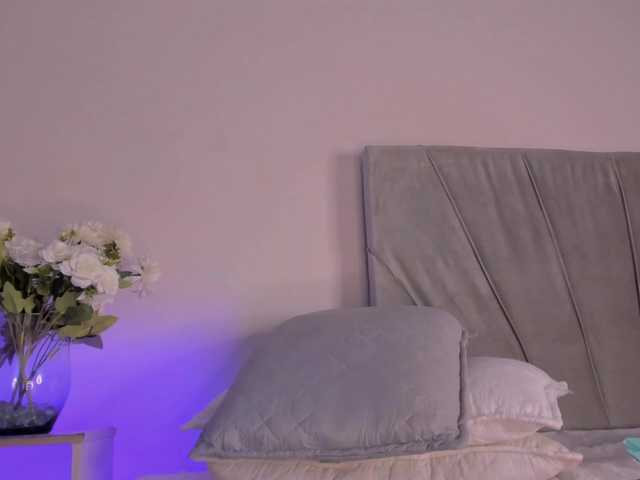 Shanna03 online show from August 12, 10:56 pm