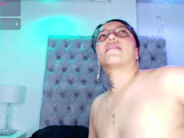 Sharick-0409 online show from August 12, 11:40 pm