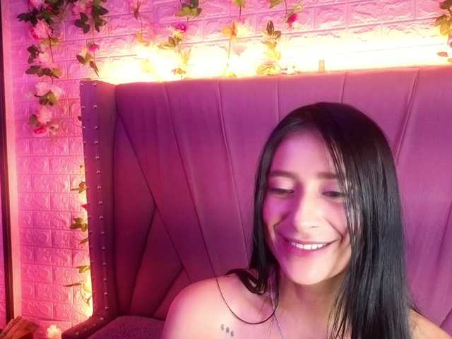 SharlotRodriguez online show from August 2, 9:38 am