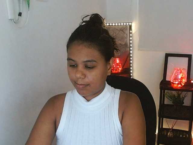 Shawnycarson online show from August 10, 6:09 pm