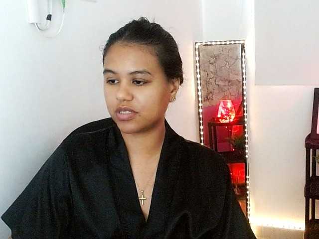 Shawnycarson online show from August 12, 8:22 pm