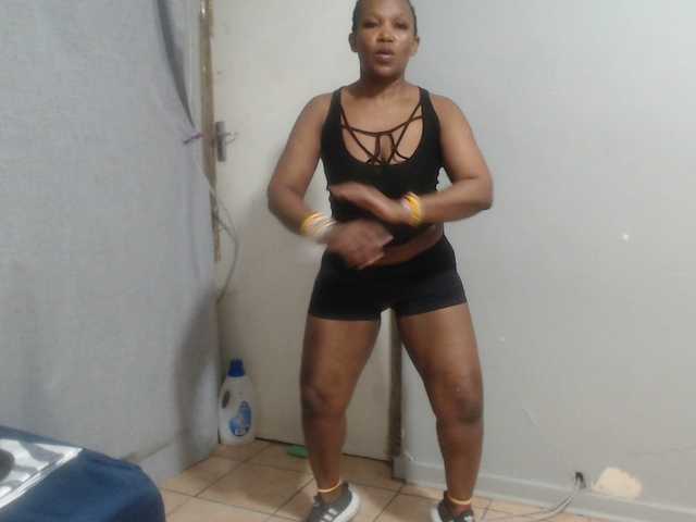 Sheila80 online show from August 13, 7:39 pm