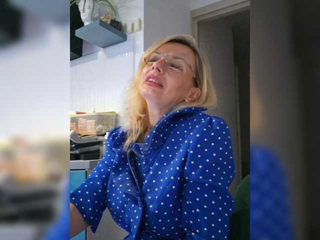 ShiningMILF online show from August 11, 3:19 am
