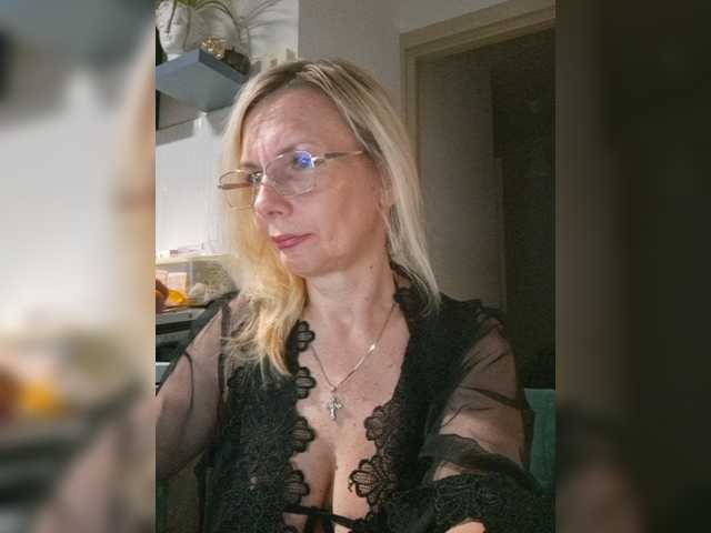 ShiningMILF online show from August 13, 11:41 pm