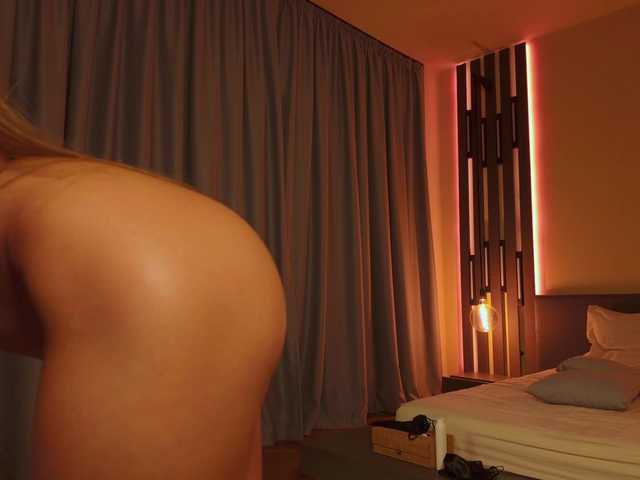 ShySara online show from August 12, 9:28 pm