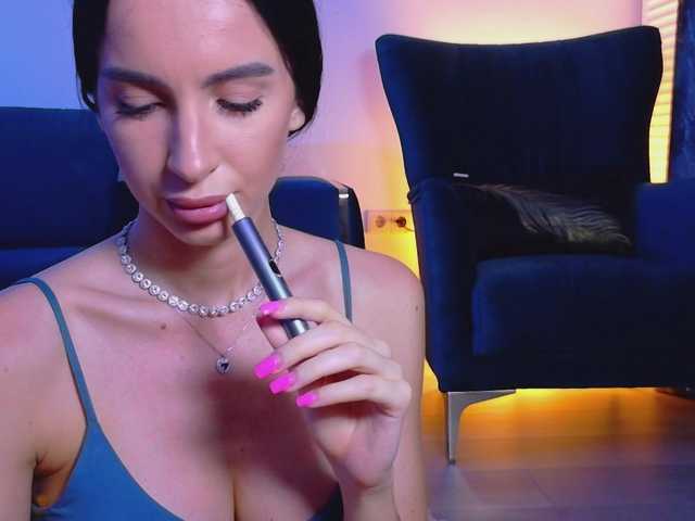 Sienna-starr online show from August 9, 11:50 pm