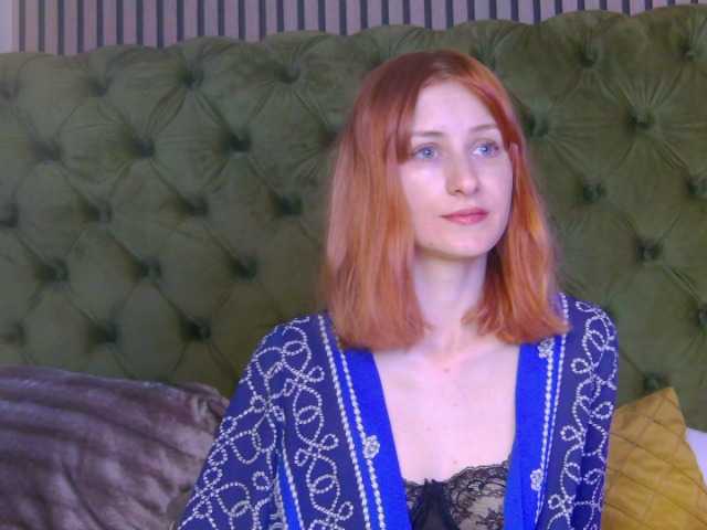 SiennaShapiro online show from August 5, 5:49 am