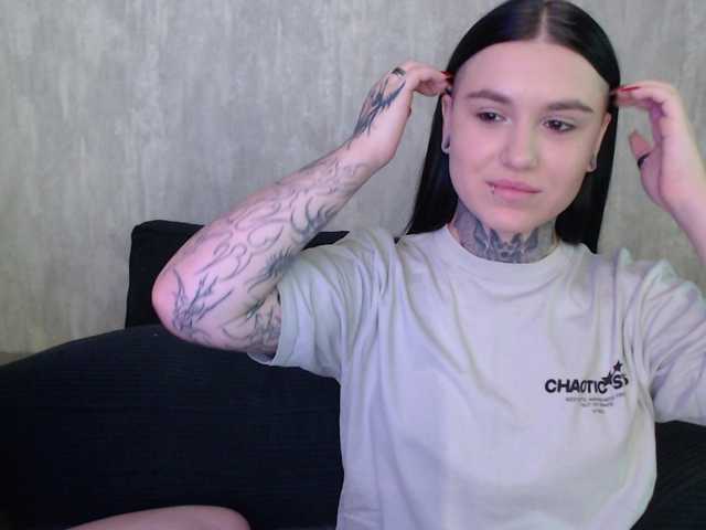 SilkLovers online show from August 15, 9:24 am