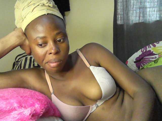 Slimsexy1 online show from August 11, 9:00 am