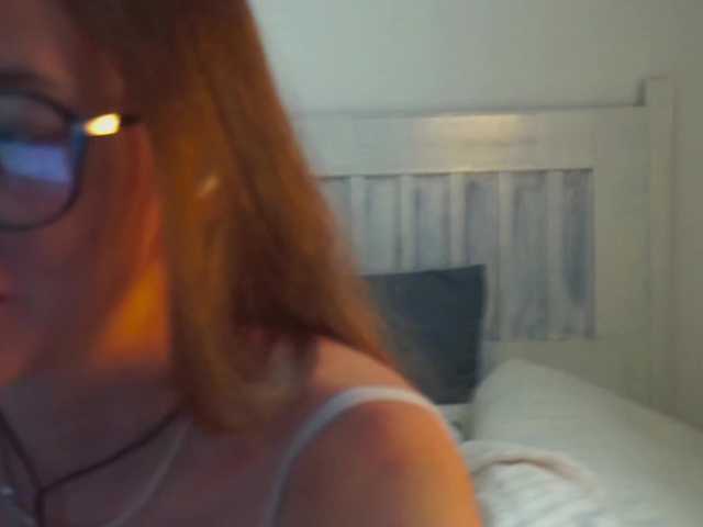 SlowlyLolly44 online show from August 8, 1:16 am