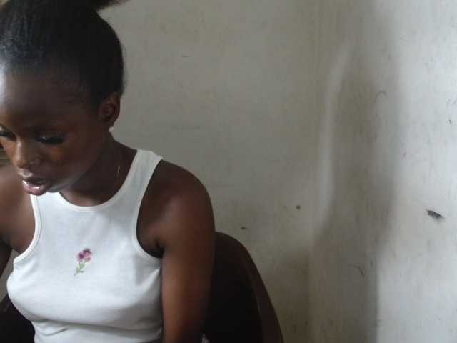 Sluttykittyx online show from August 14, 4:05 am