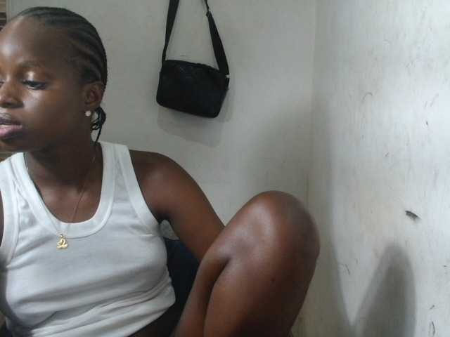 Sluttykittyx online show from August 15, 12:36 am
