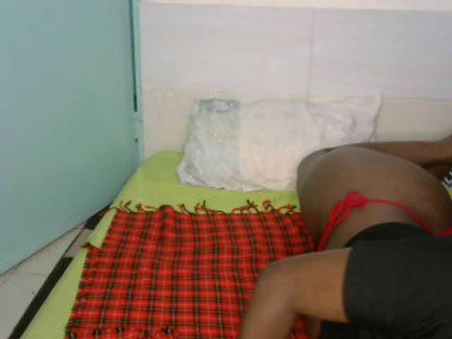 SlutyZari1 online show from September 10, 11:26 pm