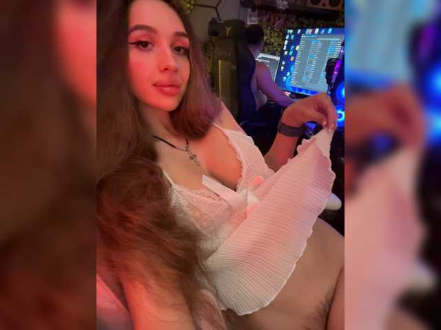 SnakeTina online show from June 17, 6:29 pm