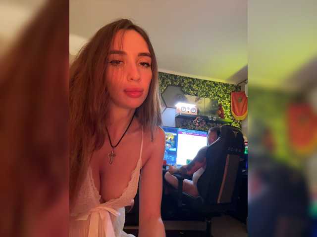 SnakeTina online show from July 18, 7:59 pm