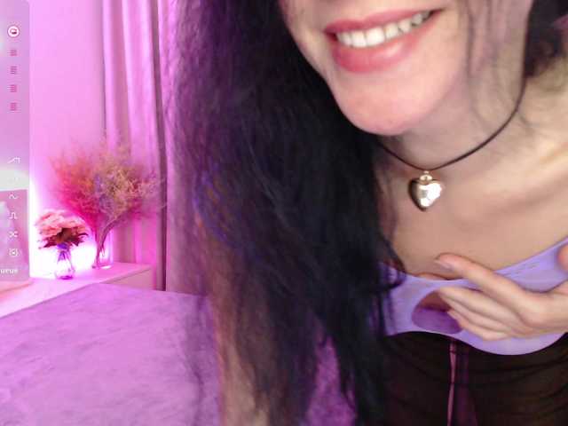SofiSlowBurn online show from August 5, 11:52 am