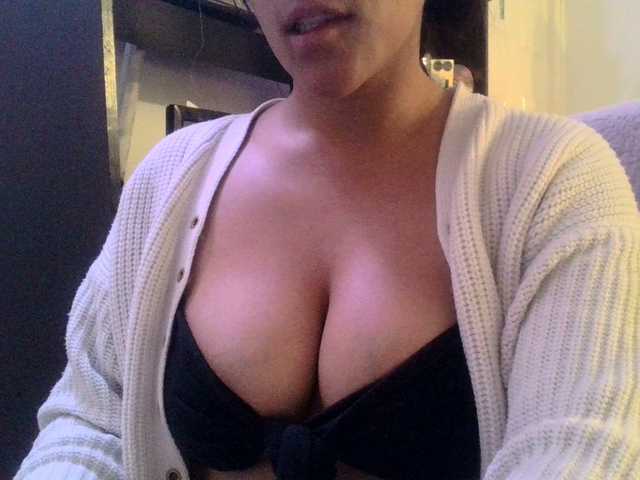 Sofiabrunni online show from July 22, 7:44 am