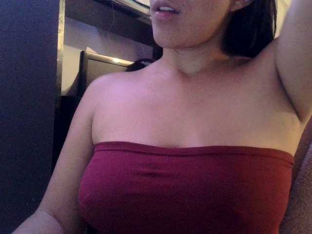 Sofiabrunni online show from August 1, 4:51 am