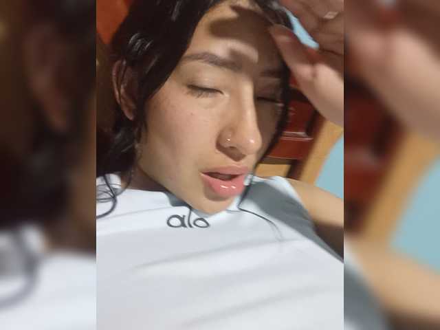 Sofihot4 online show from August 9, 12:33 am