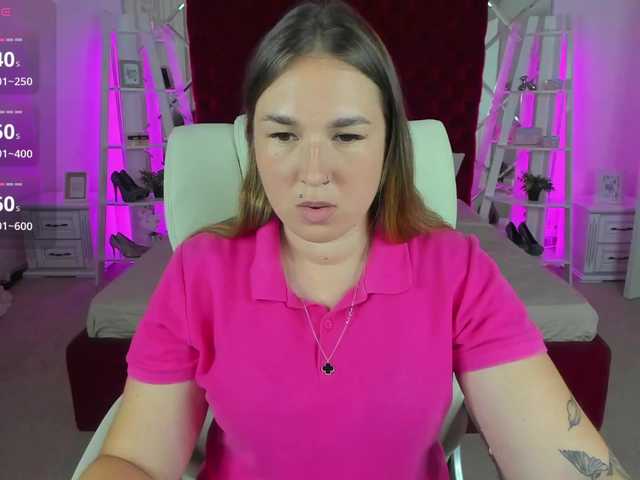 SofiiDarling online show from August 9, 4:30 pm