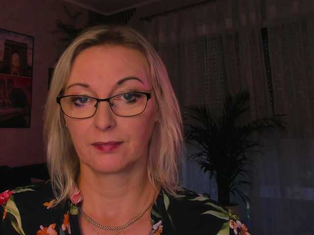 SoftVANESSA online show from August 2, 6:59 pm
