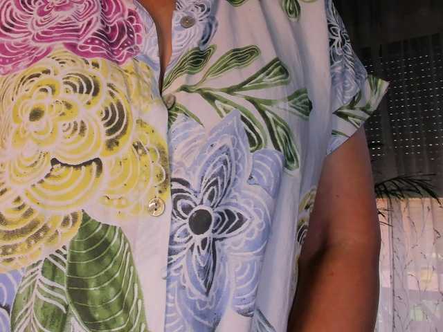 SoftVANESSA online show from August 4, 6:05 pm