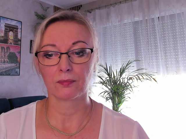 SoftVANESSA online show from August 5, 1:20 pm