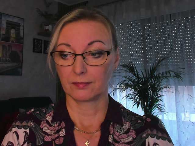 SoftVANESSA online show from August 11, 5:59 pm