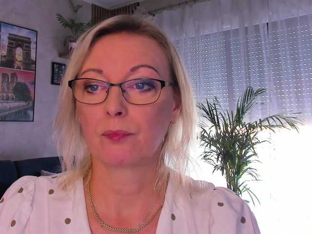 SoftVANESSA online show from August 12, 1:24 pm