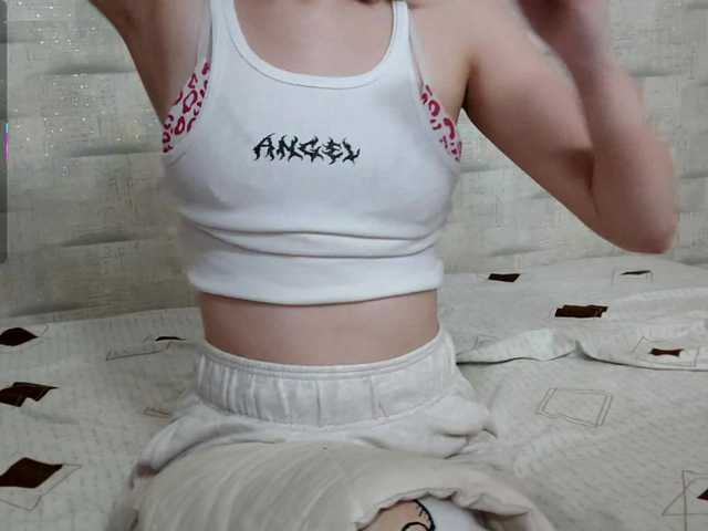 SonyaFoxxx online show from August 10, 5:09 am