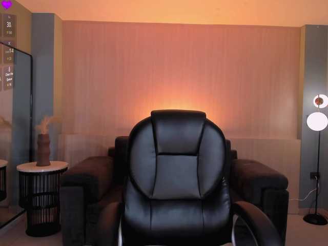 SophieHouston online show from July 31, 8:53 am